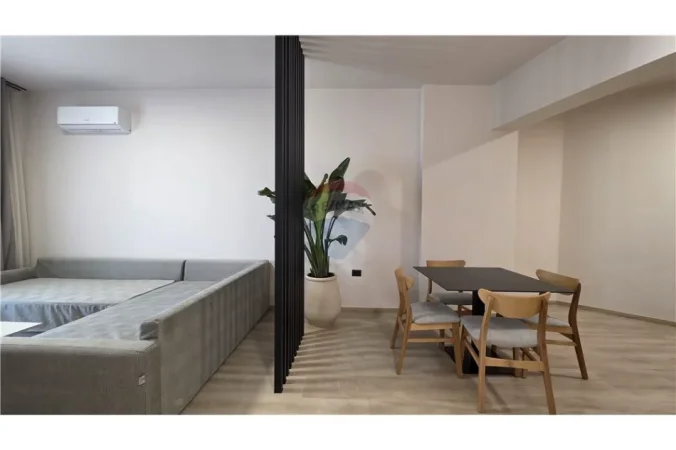 Vlore, shitet apartament 1+1 Kati 4, 77 m² 195.000 € (Rruga Azem Sulo, Lungomare, Vlore)