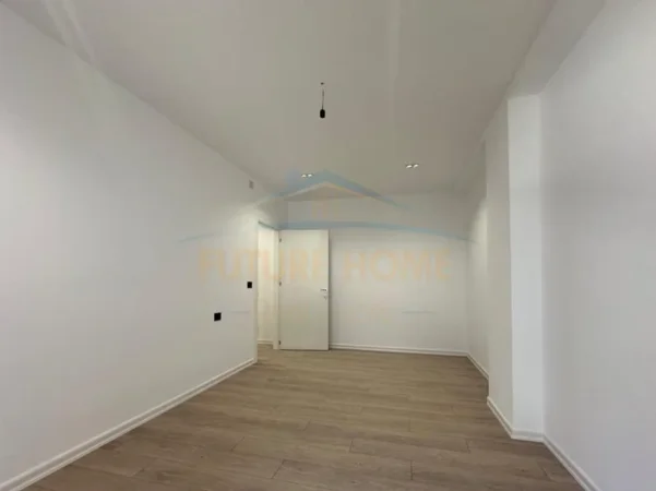 Tirane, shitet apartament 2+1+Ballkon Kati 11, 110 m² 130.000 € (FRESK)