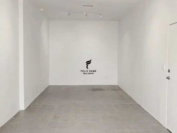 Tirane, jepet me qera zyre Kati 0, 25 m² 570 € (STADIUMI DINAMO)