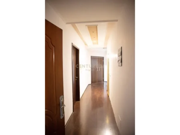 Tirane, shitet apartament 2+1+Ballkon Kati 6, 115 m² 196.000 € (kodra e diellit rrapo hekali)