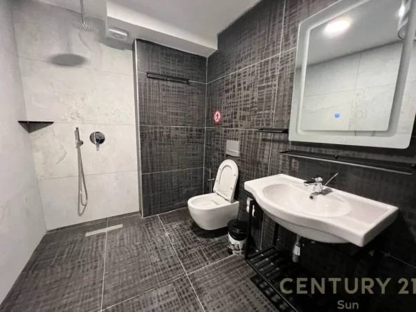 Durres, shitet hotel Kati 2, 3.767 m² 6.000.000 € (Golem)