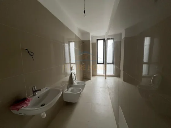 Tirane, jepet me qera apartament 1+1 Kati 4, 79 m² 450 € (Platinum Residence, Bulevardi i Ri)