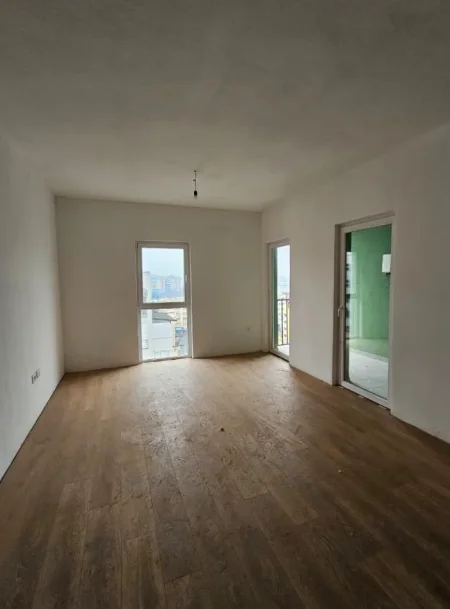 Tirane, shitet apartament 2+1 Kati 5, 95 m² 125.000 € (tirana entery)