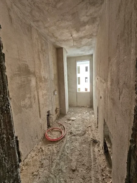Tirane, shitet apartament 2+1+Ballkon Kati 5, 111 m² 116.000 € (Paskuqan)