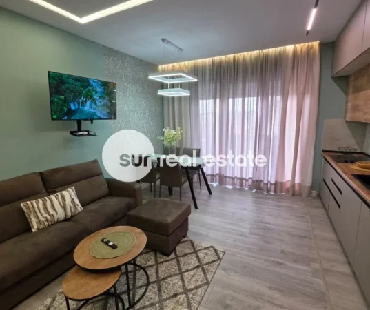 Shkoder, jepet me qera apartament 2+1+Ballkon Kati 3, 108 m² (PREK CALI)