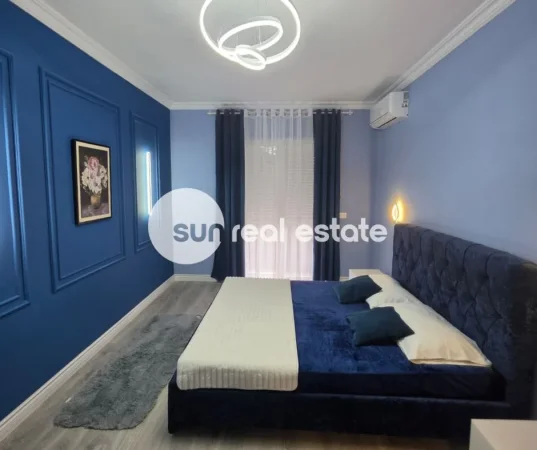 Shkoder, jepet me qera apartament 2+1+Ballkon Kati 3, 108 m² (PREK CALI)