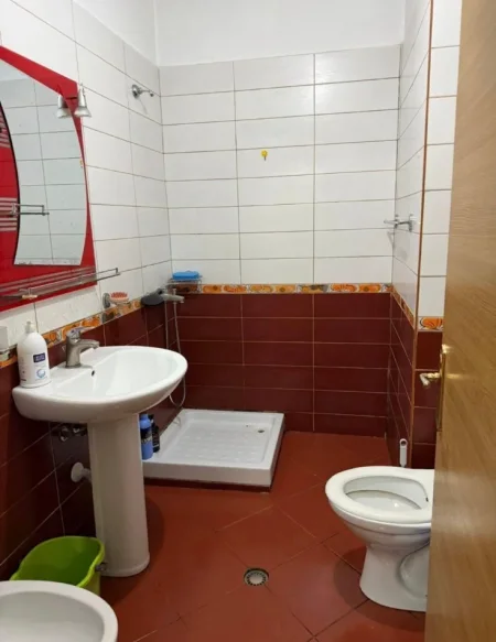 🏡 Jepet me Qera Apartament 1+1 ne Astir tek Kompleksi Fratari,  400 Eur