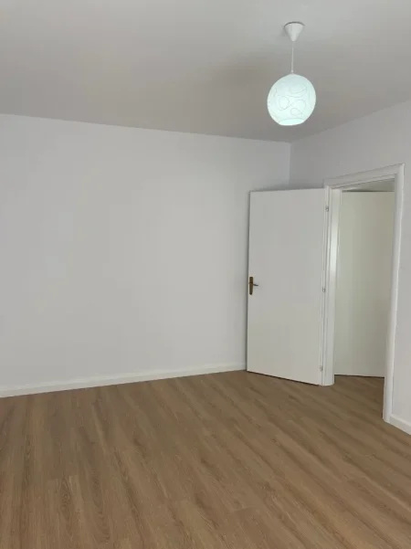 Tirane, shitet apartament 1+1 Kati 6, 165.000 € (rruga Ndre Mjeda)
