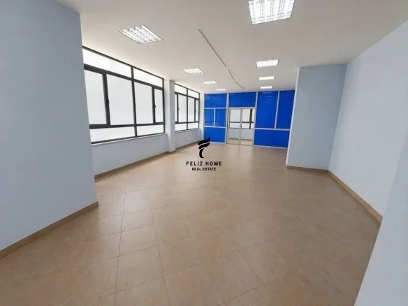 Tirane, jepet me qera zyre Kati 2, 90 m² 650 € (ISH EKSPOZITA)