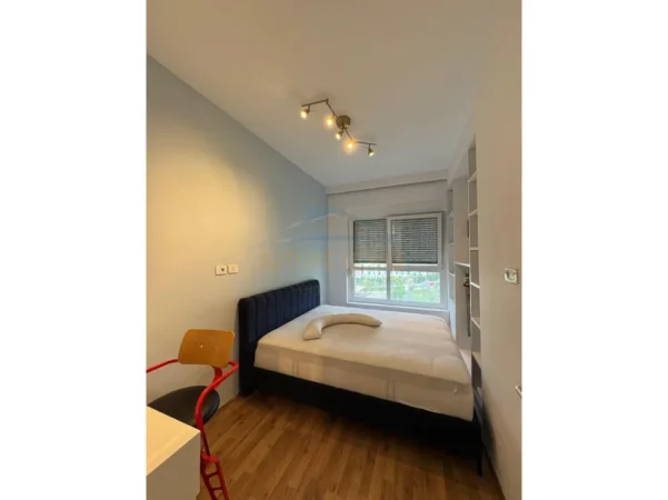Tirane, jepet me qera apartament 2+1 Kati 5, 79 m² 600 € (Kompleksi Mangalem, Ali Demi)