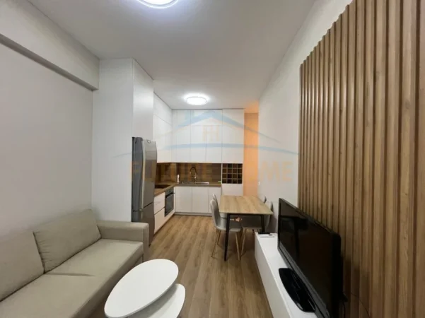 Tirane, jepet me qera apartament 1+1 Kati 3, 54 m² 350 € 