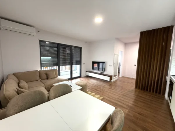 🔥 JEPET ME QERA SUPER APARTAMENT 1+1 TEK STACIONI I TRENIT ME CMIMIN 600 €URO 🔥