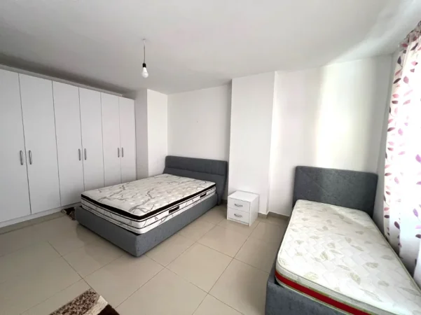 🏡 Jepet me Qera Apartament 3+1+2 ne Astir , SUPER SHPI , PALLAT ME ASHENSOR,  500 EURO