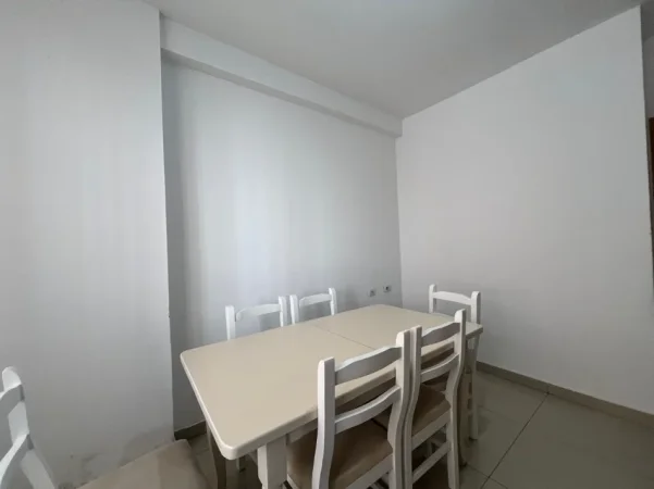 🏡 Jepet me Qera Apartament 3+1+2 ne Astir , SUPER SHPI , PALLAT ME ASHENSOR,  500 EURO