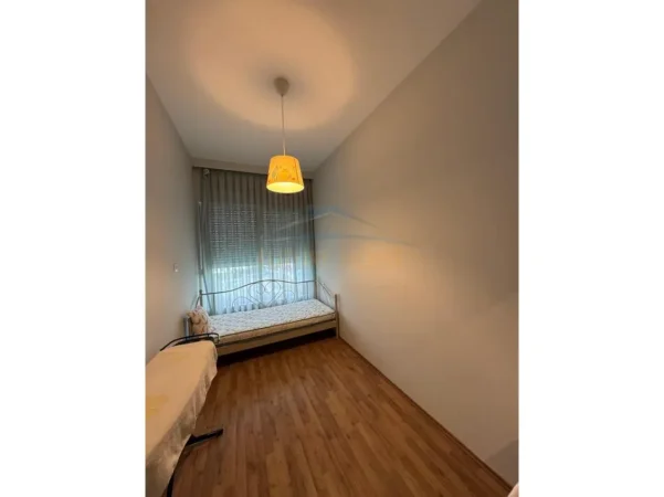 Tirane, jepet me qera apartament 2+1+PARKIM , Kati 5, 80 m² 600 € (Kompleksi Mangalem , ALIDEMI)
