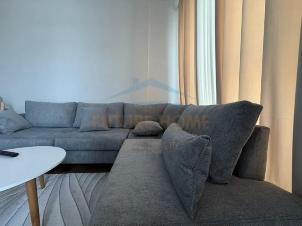 Tirane, jepet me qera apartament 1+1+PARKIM , Kati 5, 64 m² 450 € (Univers City , QTU)
