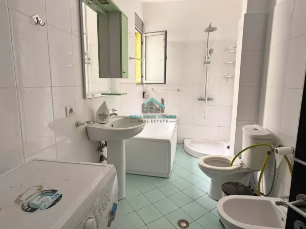 Vlore, shitet apartament 3+1+Ballkon Kati 4, 125 m² 210.000 € (Lungomare, vlore)
