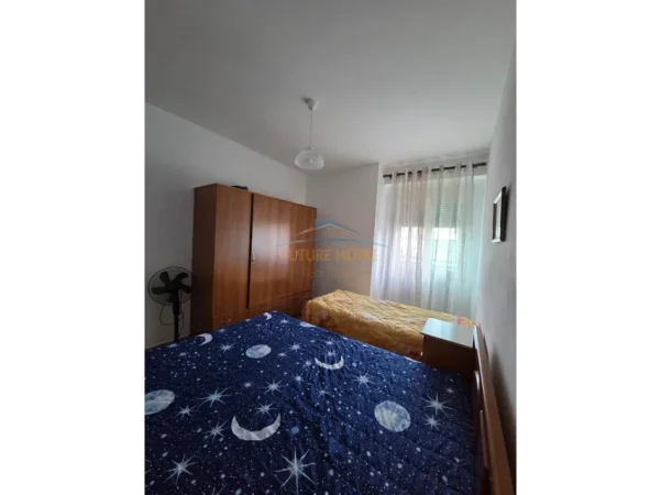Tirane, jepet me qera apartament 1+1+Ballkon Kati 3, 77 m² 500 € (RIZA CEROVA)