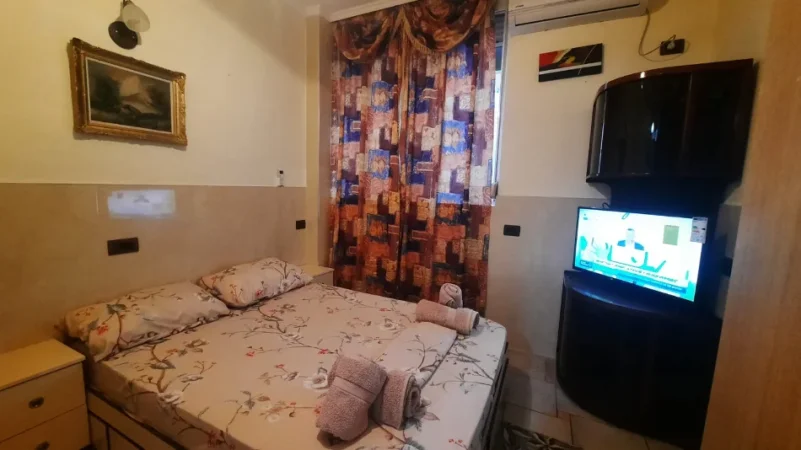 Tirane, jepet me qera apartament 1+1 Kati 2, 55 m² 420 € (5 MAJI)