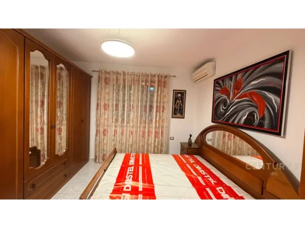 Tirane, jepet me qera apartament 1+1 Kati 2, 56 m² 550 € 