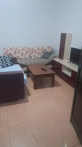 Tirane, jepet me qera apartament 1+1+Aneks+Ballkon Kati 2, 60 m² 350 € (rruga don bosko)