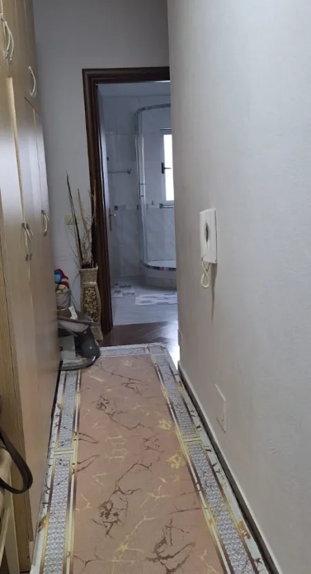 Tirane, shitet apartament 1+1 Kati 4, 64 m² 105.000 € (astir)