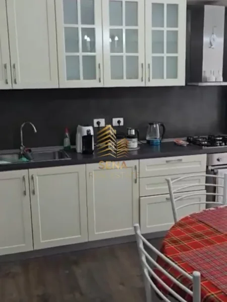 Tirane, jepet me qera apartament 2+1+Ballkon Kati 3, 100 m² 50.000 € (Fresk)