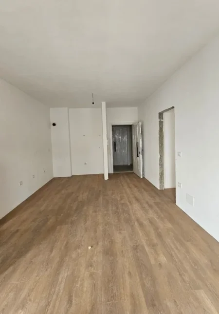 Tirane, shitet apartament 2+1 , 95 m² 125.000 € 