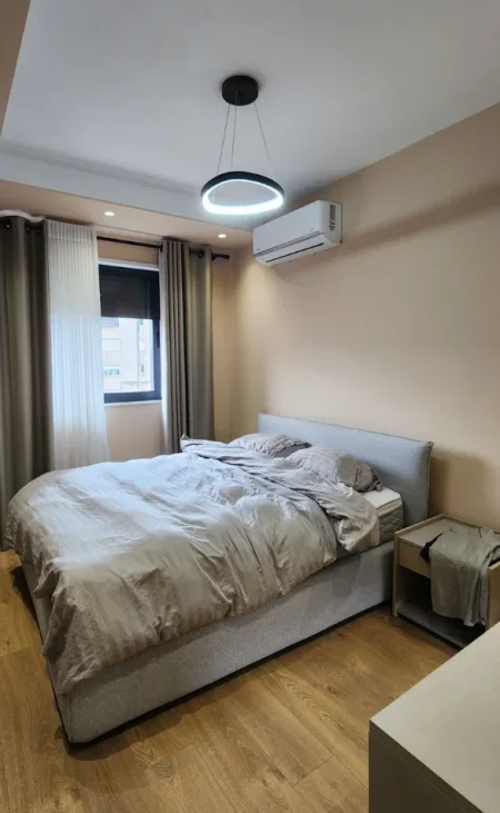 Shqiperi, jepet me qera apartament 2+1 Kati 3, 104 m² 1.100 € (MYSLYM SHYR)