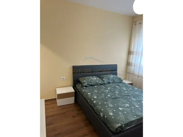 Tirane, jepet me qera apartament 2+1+Ballkon Kati 1, 105 m² 550 € (Paskuqan)