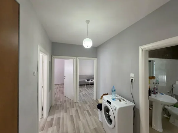 Durres, shitet apartament 2+1 Kati 3, 90.000 € (Vala Park)