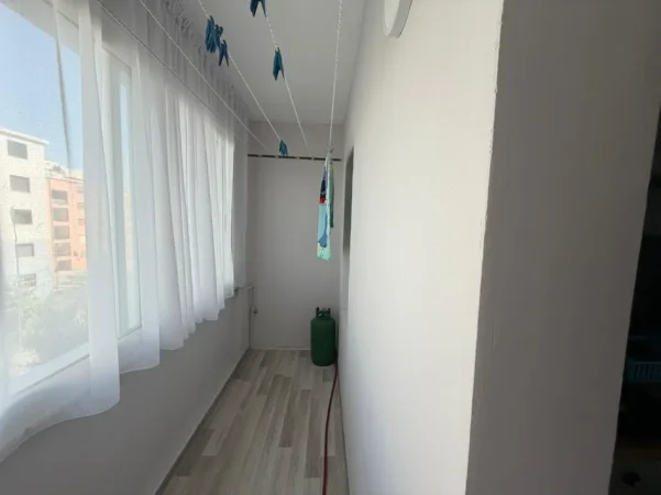 Durres, shitet apartament 2+1 Kati 3, 90.000 € (Vala Park)