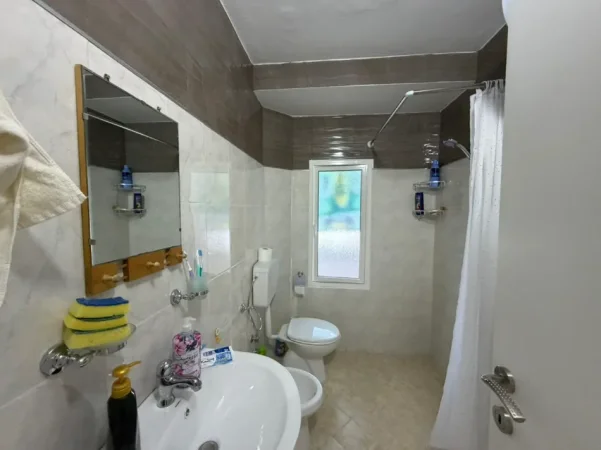 Durres, shitet apartament 2+1 Kati 3, 90.000 € (Vala Park)