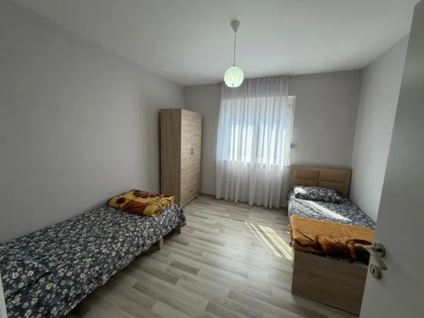 Durres, shitet apartament 2+1 Kati 3, 90.000 € (Vala Park)