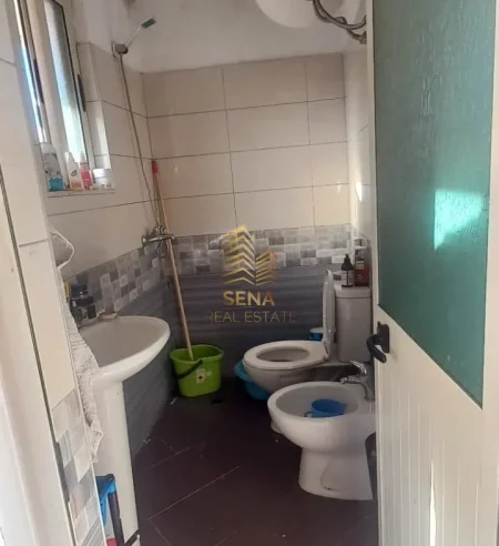 Tirane, jepet me qera apartament 1+1 Kati 2, 45 m² 280 € (Rruga e Dibres)