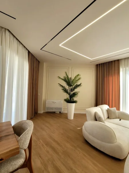 Tirane, jepet me qera Vile 3+1 , 275 m² 5.000 € 