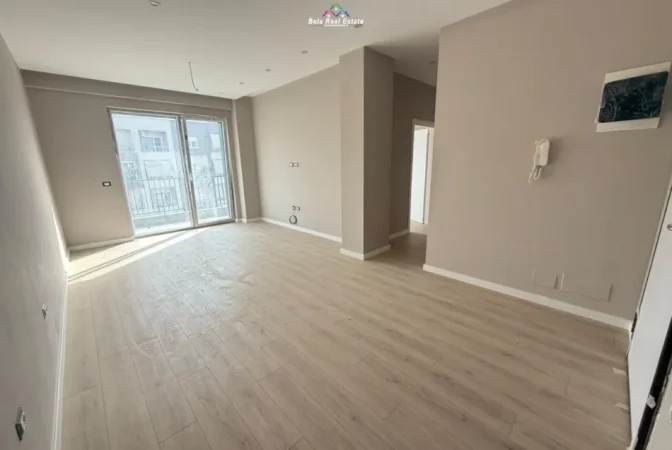 Tirane, jepet me qera zyre Kati 7, 86 m² 835 € (anton lufi)
