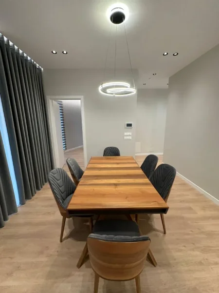 Shqiperi, jepet me qera Vile 2 Katshe , 1 m² 4.500 € (Liqeni i Thatë)