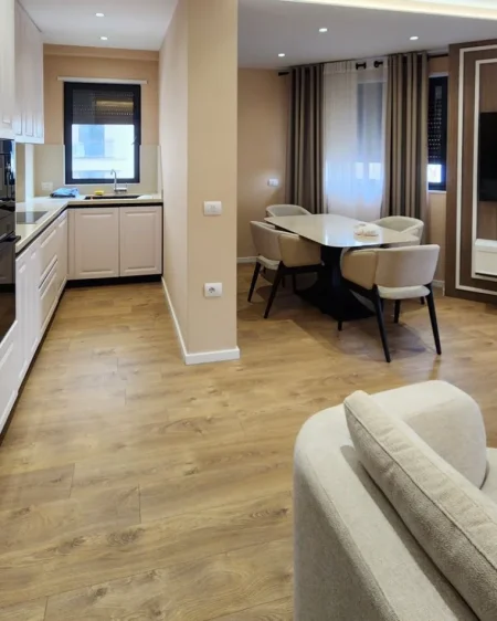 Tirane, shitet apartament Kati 3, 116 m² 370.000 € (rruga e durrsit)