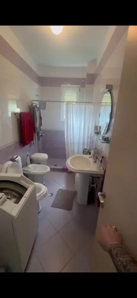 Tirane, shitet apartament 1+1+Ballkon Kati 4, 70 m² 134.000 € 