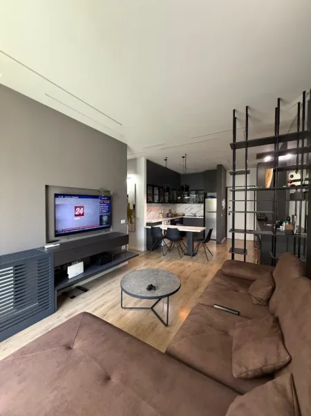 Tirane, shitet apartament 2+1 Kati 1, 104 m² 380.000 € (Rruga e Kosovareve.)