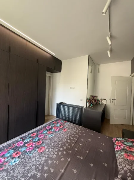 Tirane, shitet apartament 2+1 Kati 1, 104 m² 380.000 € (Rruga e Kosovareve.)