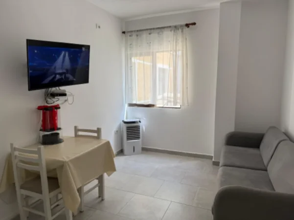 Tirane, jepet me qera apartament 1+1 Kati 1, 60 m² 400 € (Big Market 5 Maji)