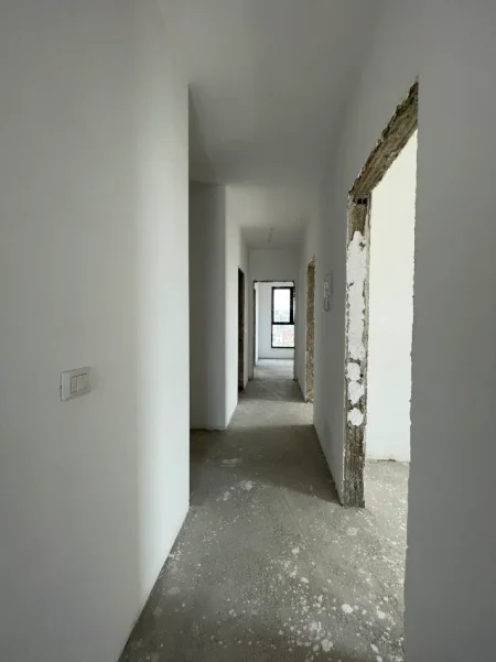 Tirane, shitet apartament 3+1+Ballkon Kati 6, 119 m² 175.200 € (Casa Italia)