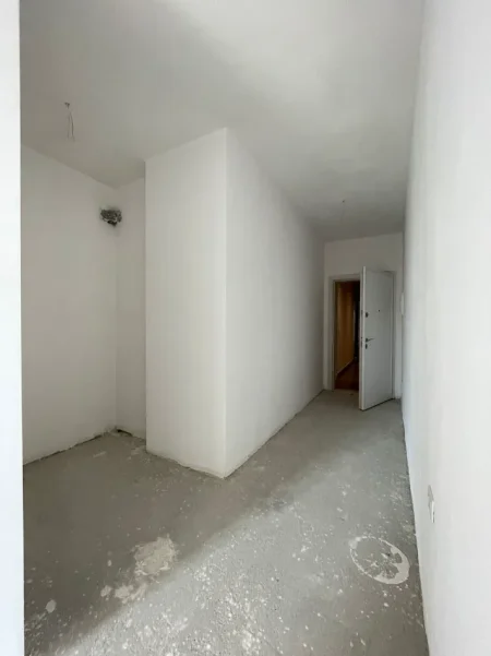 Tirane, shitet apartament 3+1+Ballkon Kati 6, 119 m² 175.200 € (Casa Italia)
