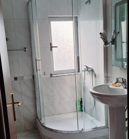 Tirane, shitet apartament 1+1 , 66 m² 105.000 € (ASTIR)