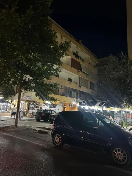 Durres Plazh, shes apartament 2+1+Ballkon Kati 3, 70.000 € 