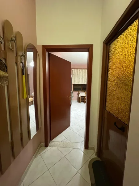 Durres Plazh, shes apartament 2+1+Ballkon Kati 3, 70.000 € 