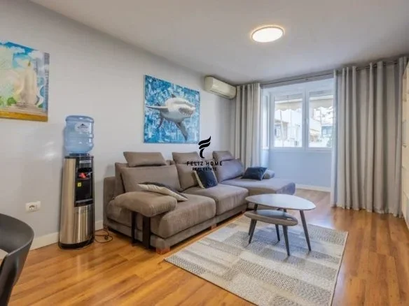 Tirane, jepet me qera apartament 2+1 Kati 3, 94 m² 950 € (SHESHI WILLSON)