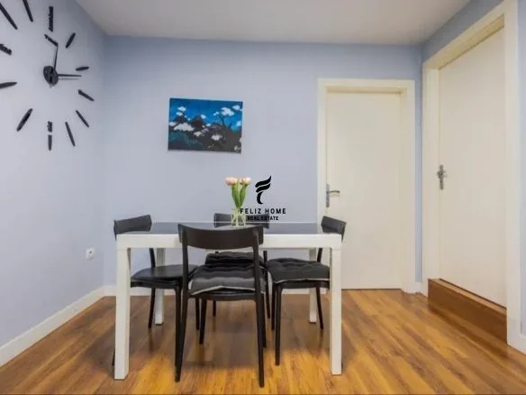 Tirane, jepet me qera apartament 2+1 Kati 3, 94 m² 950 € (SHESHI WILLSON)